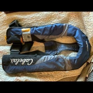 Cabela’s  33G Automatic inflatable PFD